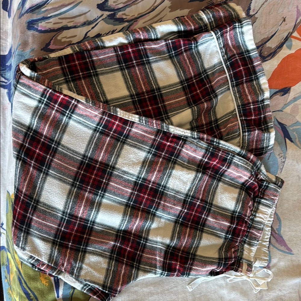 Abercrombie and Fitch Plaid Pajama Pants (m)
